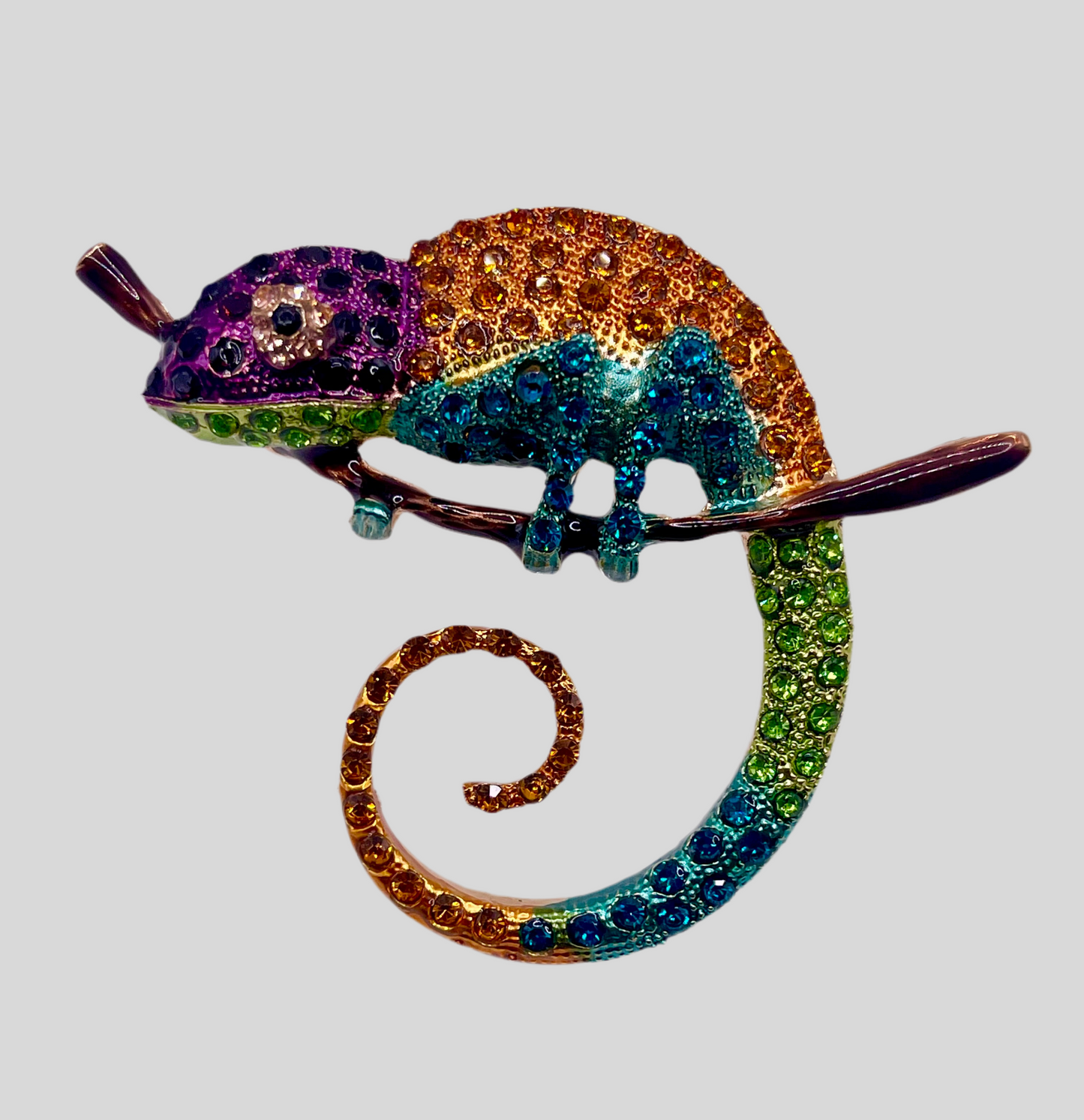 Queen Brooch - Chameleon