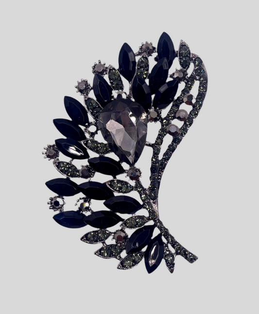 Queen Brooch - Raven