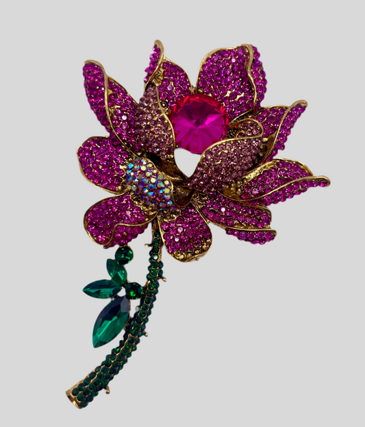 Queen Brooch - Mama Evelyn