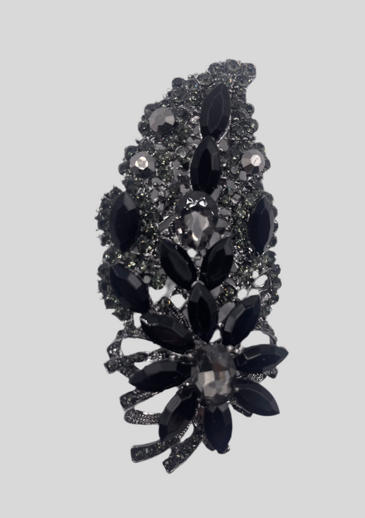 Queen Brooch - Black Dahlia