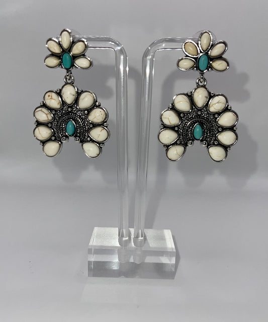 Quicksand Floral Earring and Ring Set