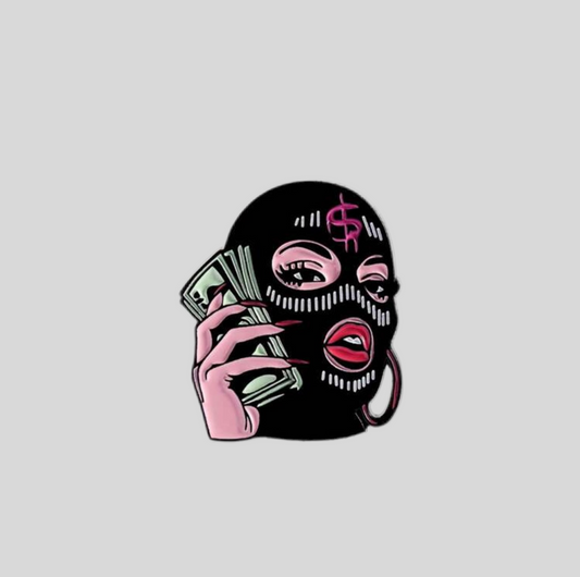 Queen Pin - She’s A Bo$$