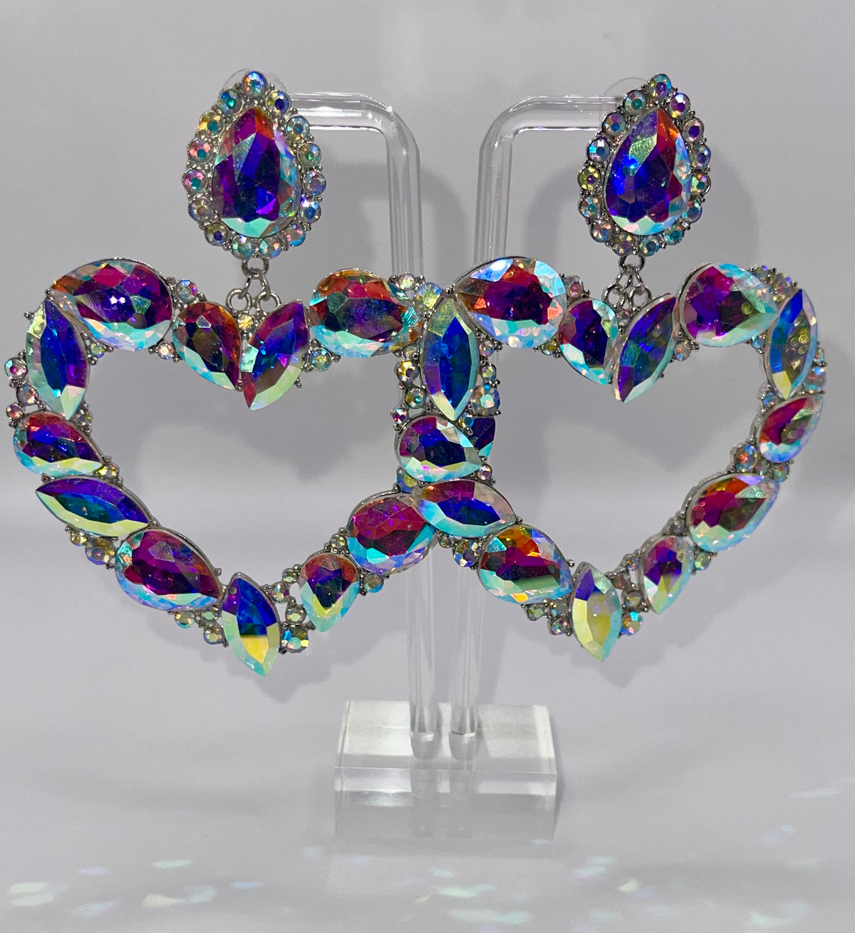 LUXE XOXO Heart Drop Earrings