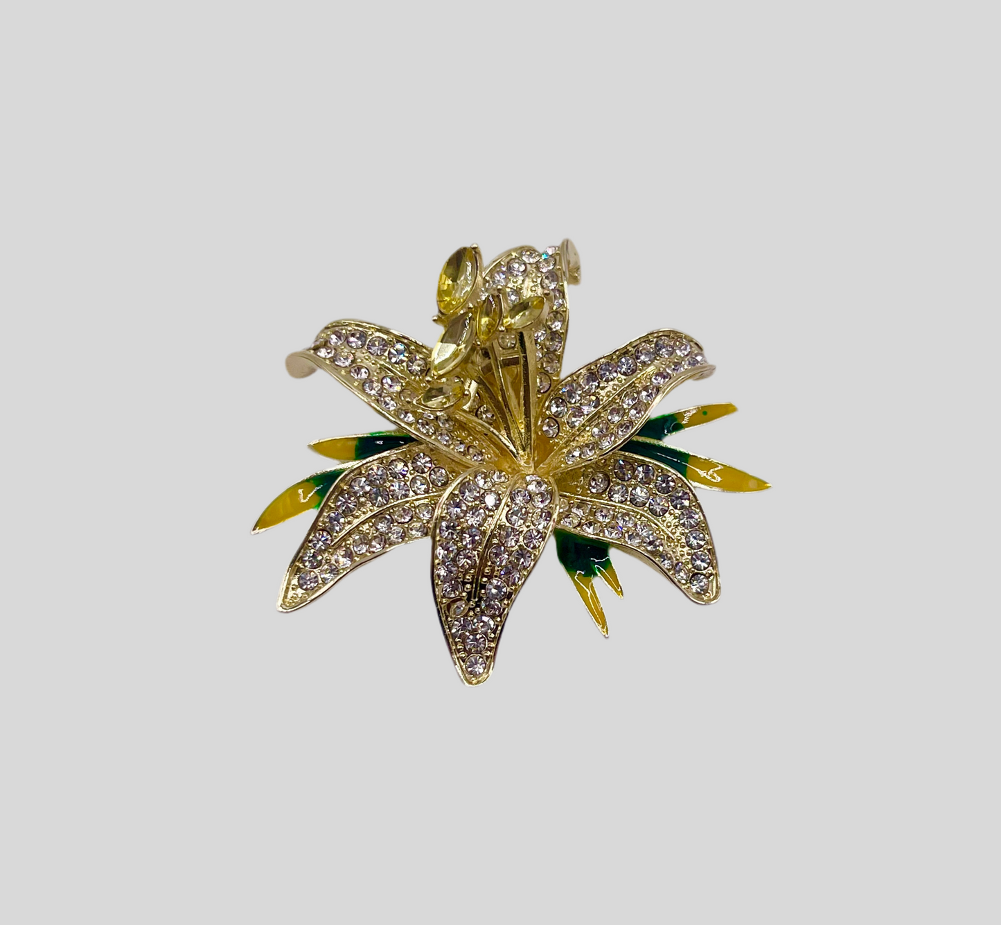 Queen Brooch - Lily