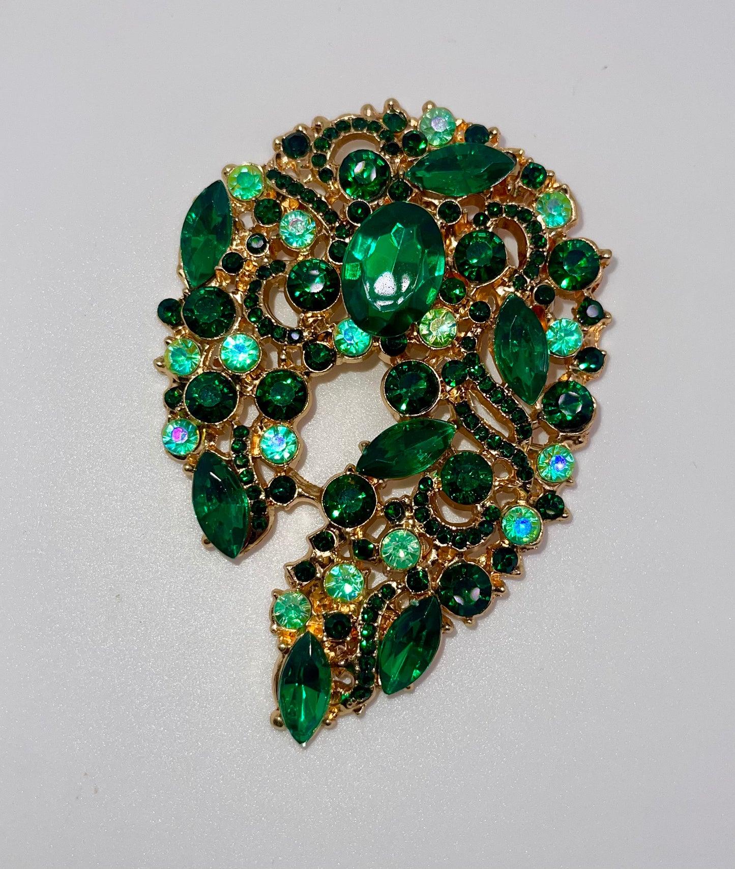 Queen Brooch - Your Majesty
