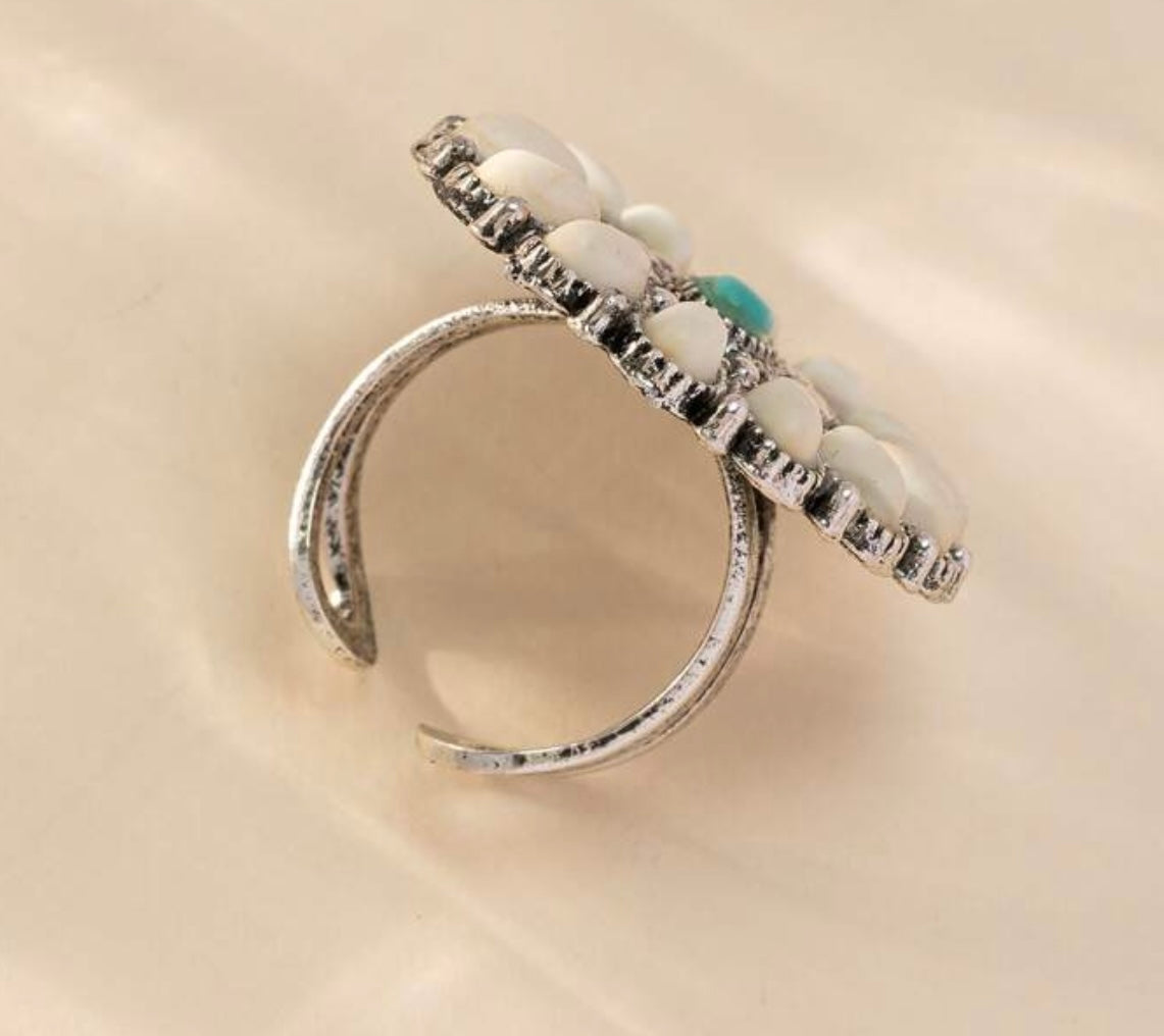 Quicksand Floral Earring and Ring Set