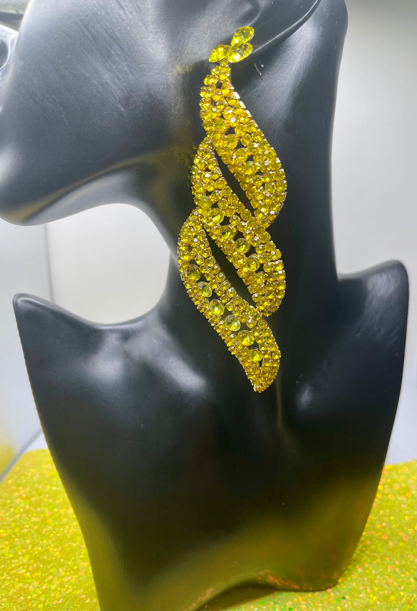 LUXE Mellow Yellow Drop Earrings