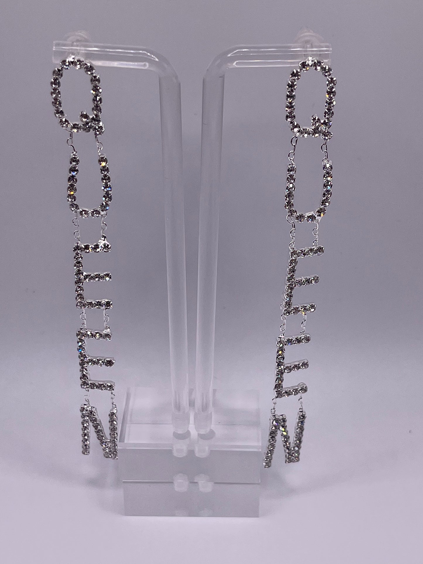 QUEEN Status Silver Drop Earring