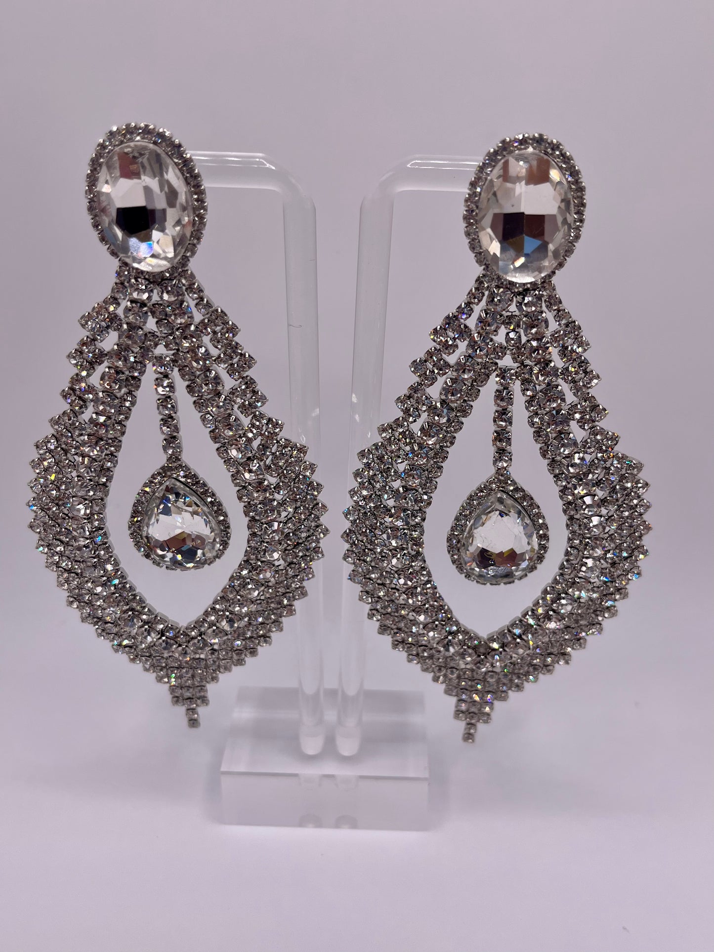 LUXE 2D Teardrop Chandelier Earrings