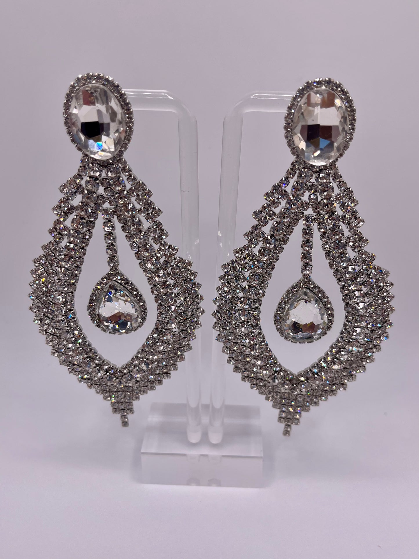 LUXE 2D Teardrop Chandelier Earrings