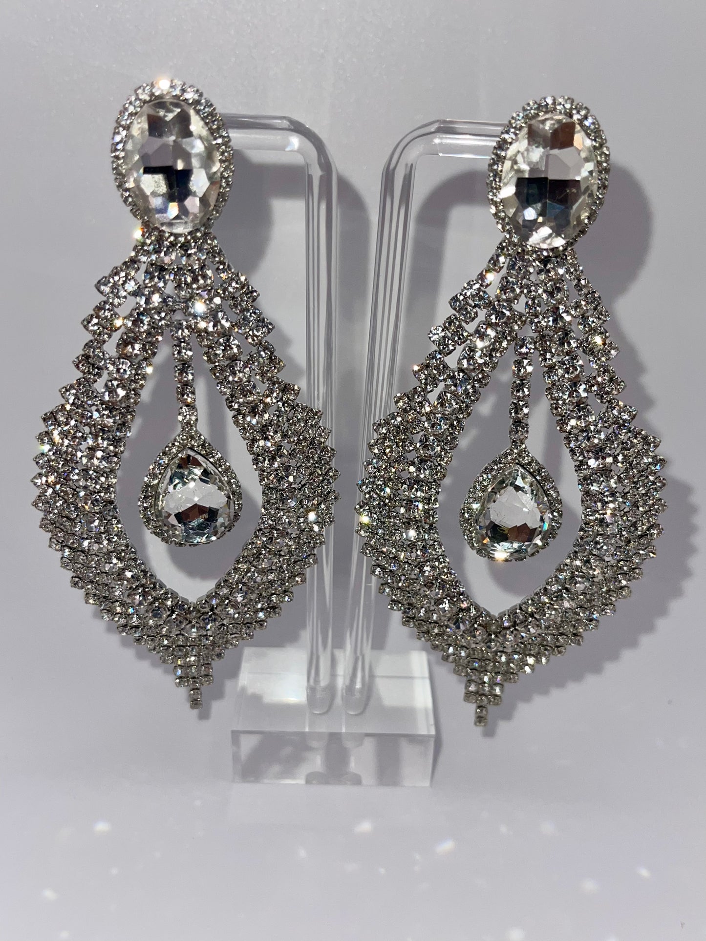 LUXE 2D Teardrop Chandelier Earrings