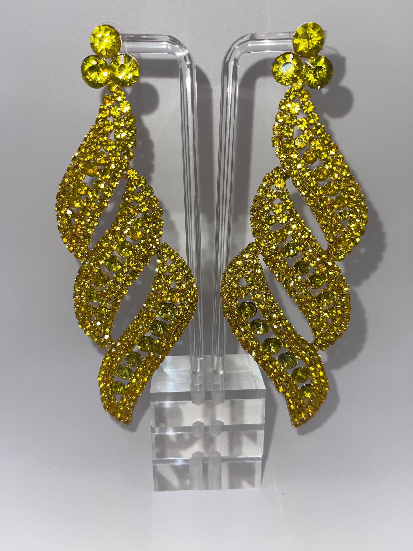 LUXE Mellow Yellow Drop Earrings